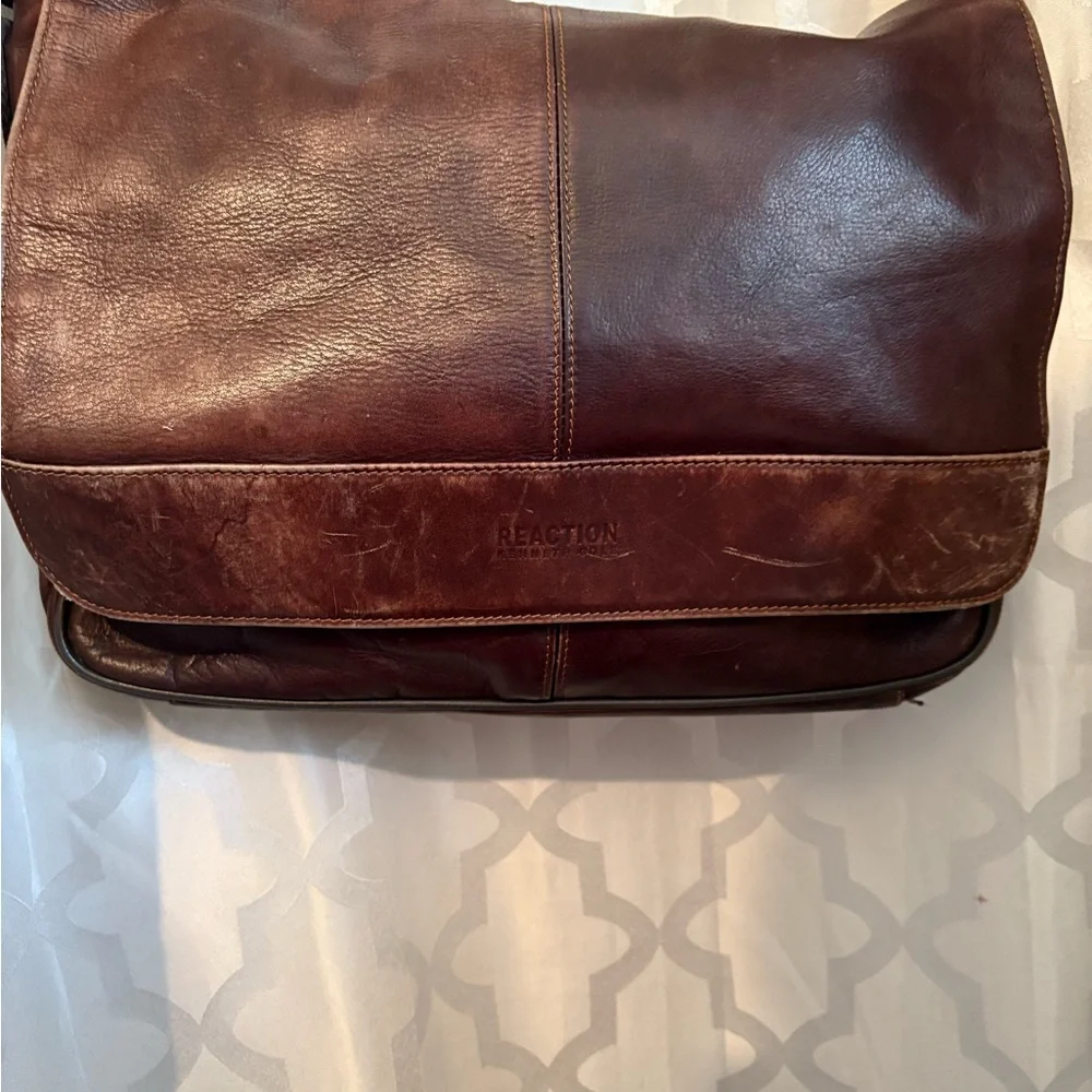 Kenneth Cole Reaction Dark Brown Leather Laptop Bag
